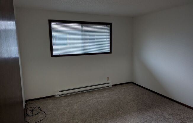 1 bed, 1 bath, $1,050, Unit 4940