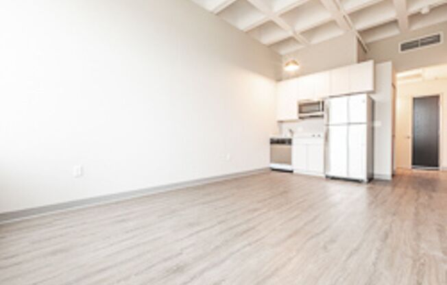 Studio, 1 bath, 350 sqft, $1,039, Unit 508