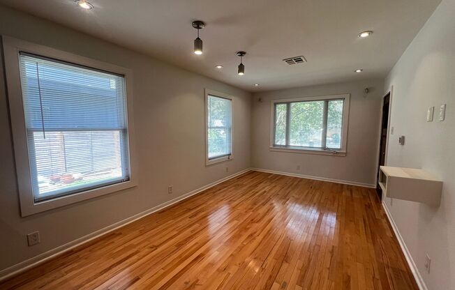 Renovated 3-bedroom/1-bath + Bonus Room in South Austin