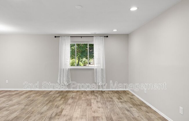 301 ALT MULBERRY CV