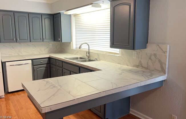 1219 California Ln Arlington ,76015