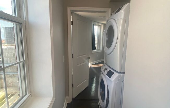 1 bed, 1 bath, 700 sqft, $1,495, Unit 1416-3R