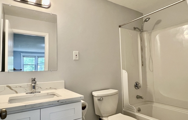27 ELMWOOD PARK