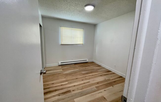 2 beds, 1 bath, 760 sqft, $1,100, Unit 1