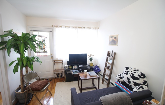 982 C ROGERS PL