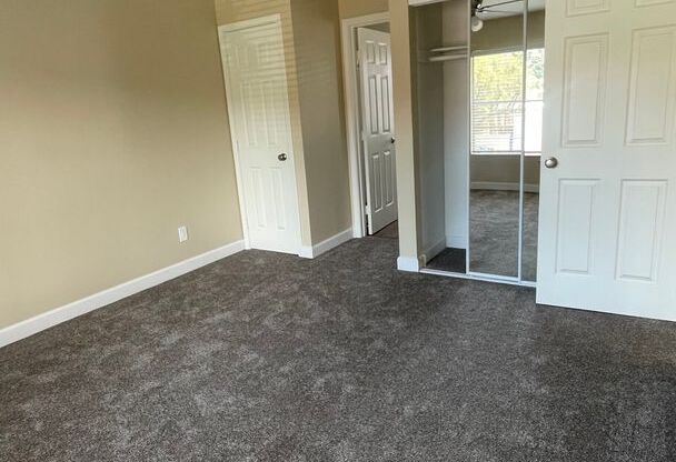 2 beds, 2 baths, 900 sqft, $2,595, Unit 36