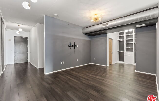 1 bed, 2 baths, 1,200 sqft, $3,495, Unit 716