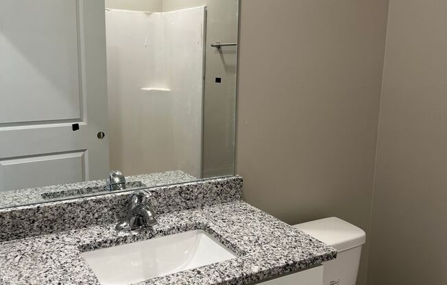 2 beds, 2 baths, 979 sqft, $1,130, Unit 913