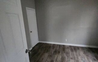 2 beds, 1 bath, $950, Unit Unit 1