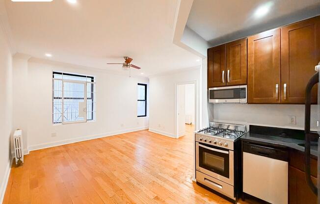 567 W 125 ST