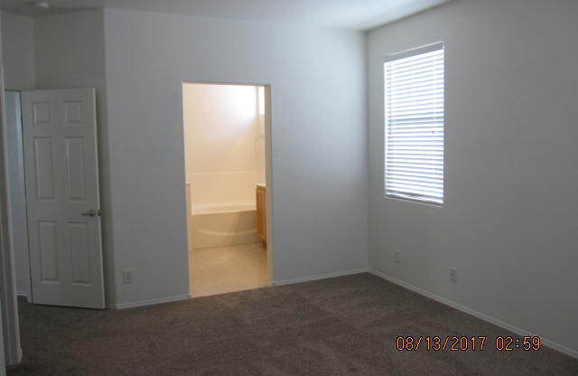 2 beds, 2 baths, $1,900