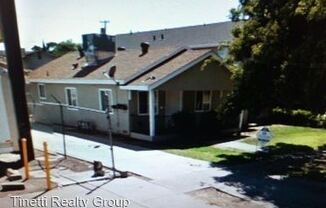 328 W. 13th St.(House & Triplex)