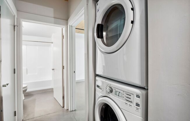 2 beds, 2 baths, $1,595, Unit CPC-A306