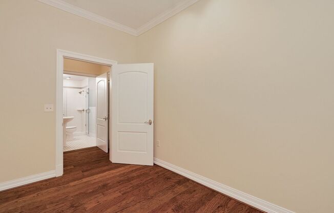 1 bed, 2 baths, 1,061 sqft, $1,980, Unit 209