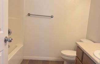 2 beds, 2 baths, 1,076 sqft, $1,350, Unit 9C