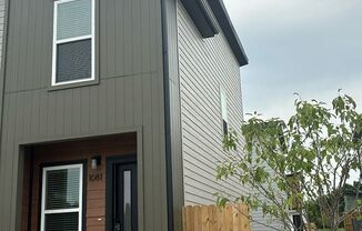 Modern Elegance: Brand-New 2BR plus office, 2.5BA Home in Bentonville