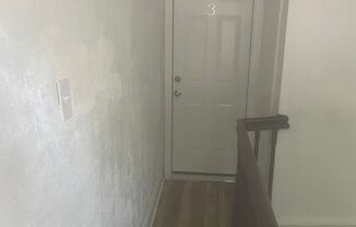 Studio, 1 bath, $750, Unit 3