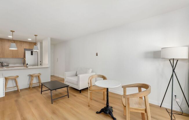 Modern Studio in BayHo - Can come fully furnished or unfurnished!