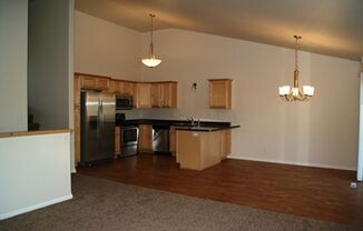 3 beds, 3 baths, 1,700 sqft, $1,695, Unit 1187_E