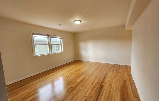 2 beds, 1.5 baths, 900 sqft, $2,595, Unit 404