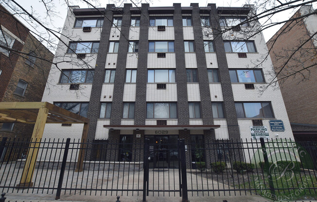 1 bed, 1 bath, 700 sqft, $1,750, Unit 304