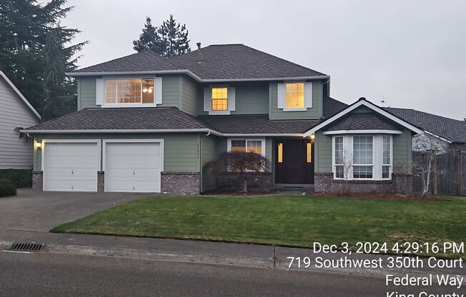 Federal way Campus Highlands 4 bedroom and 2.5 bathroom with 2 car garage - Available NOW!