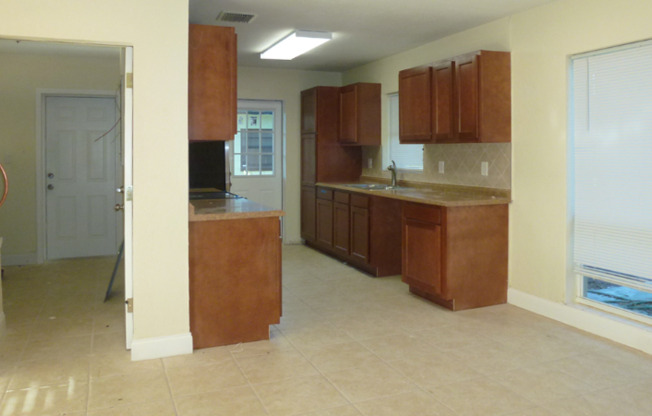 1313 ROGER BABSON RD