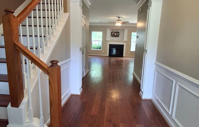 Beautiful 3-Bedroom Home with Bonus Room in Riverside School District!