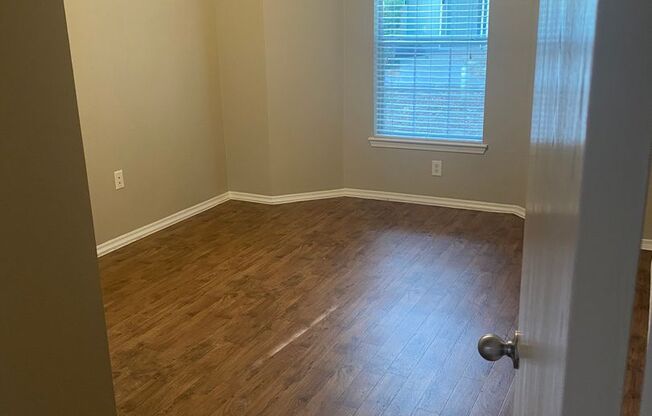 2 beds, 2 baths, 1,079 sqft, $1,450, Unit 0701