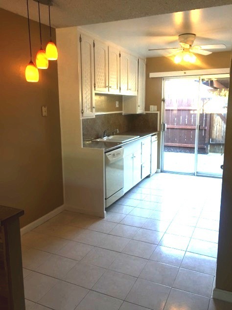 2 beds, 1 bath, $2,295