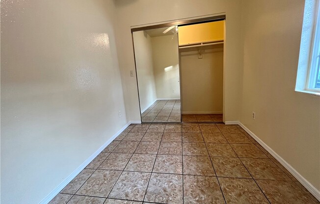 2 beds, 1 bath, 580 sqft, $2,600