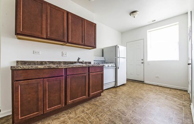 8149 S Marshfield
