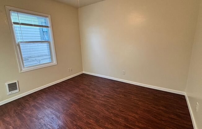 1 bed, 1 bath, 750 sqft, $1,395, Unit 01