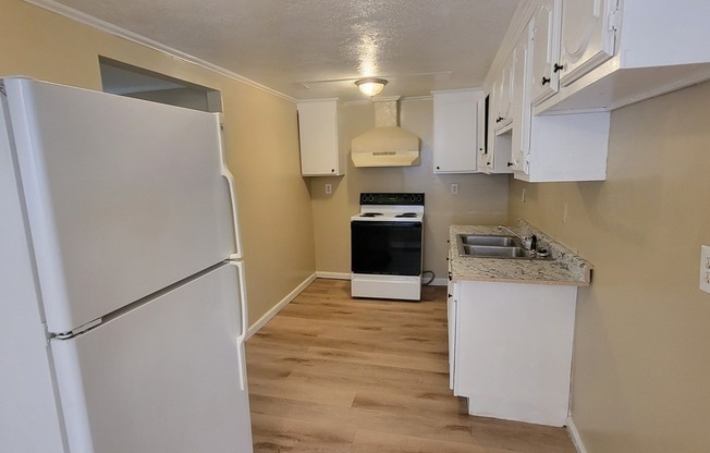 1618 IOWA ST