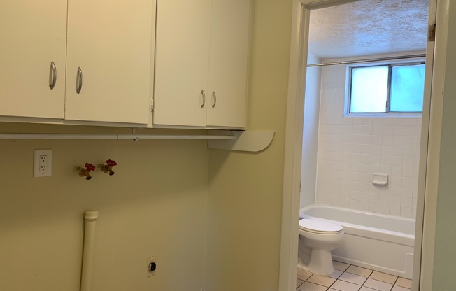 1 bed, 1 bath, 585 sqft, $1,175, Unit 2