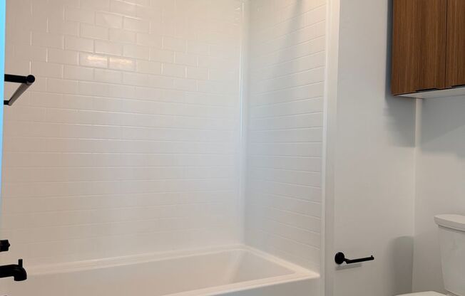 2 beds, 2 baths, 816 sqft, $4,320, Unit 609