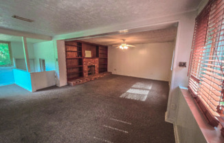 313 WAYNE PL