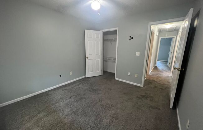 3 beds, 2 baths, $1,600