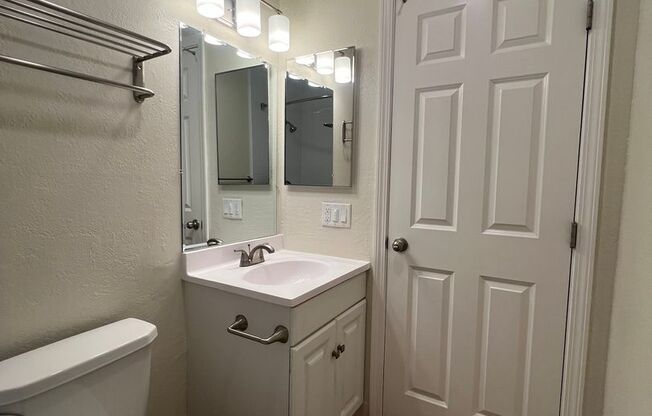 Studio, 1 bath, 380 sqft, $2,025, Unit 777-110
