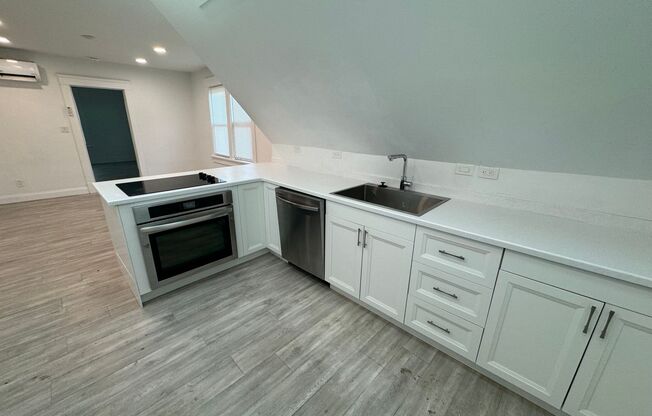 Stylish & Modern Living in the Heart of Tremont!