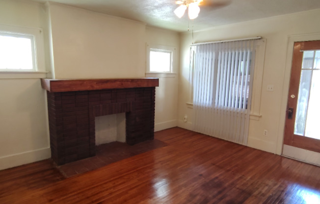 1759 BERDAN AVE