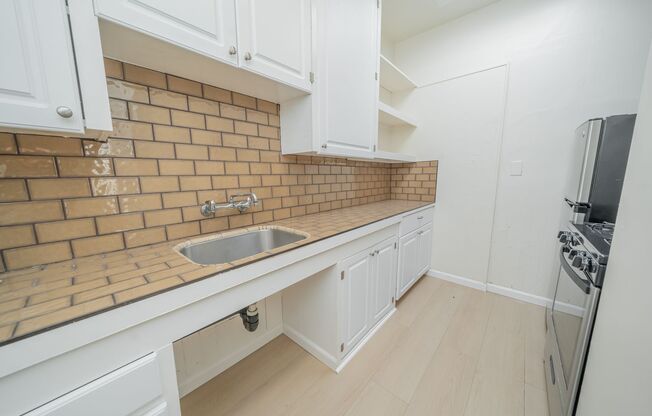 4056 Piedmont Avenue