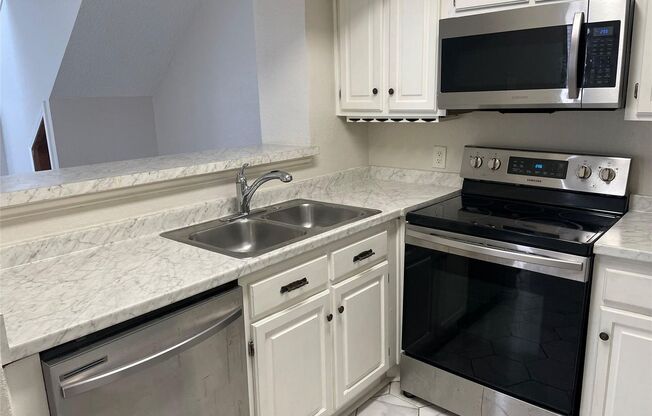 1 bed, 1 bath, $1,240, Unit # #K 214