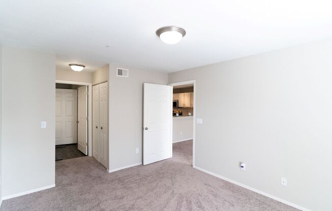 2 beds, 2 baths, $1,572, Unit 12-307