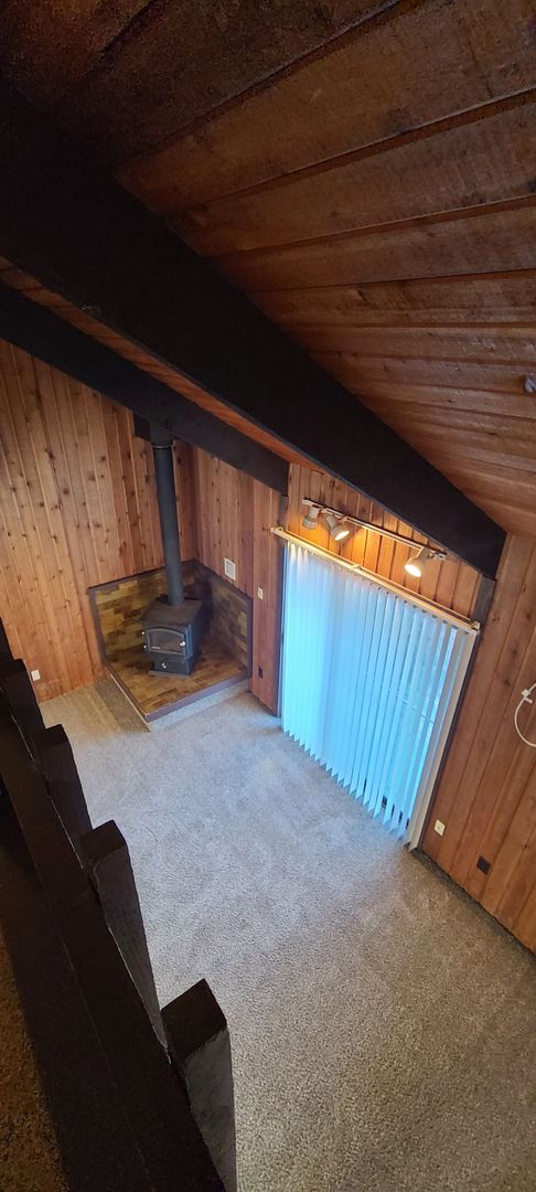 1 bed, 1 bath, 450 sqft, $1,050, Unit 24