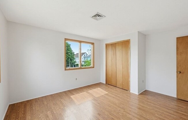 3 beds, 2.5 baths, 2,490 sqft, $3,700, Unit 20