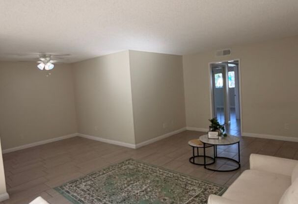 8608 Foothill Blvd (1450.28)