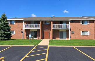 2 beds, 2 baths, 1,100 sqft, $1,239