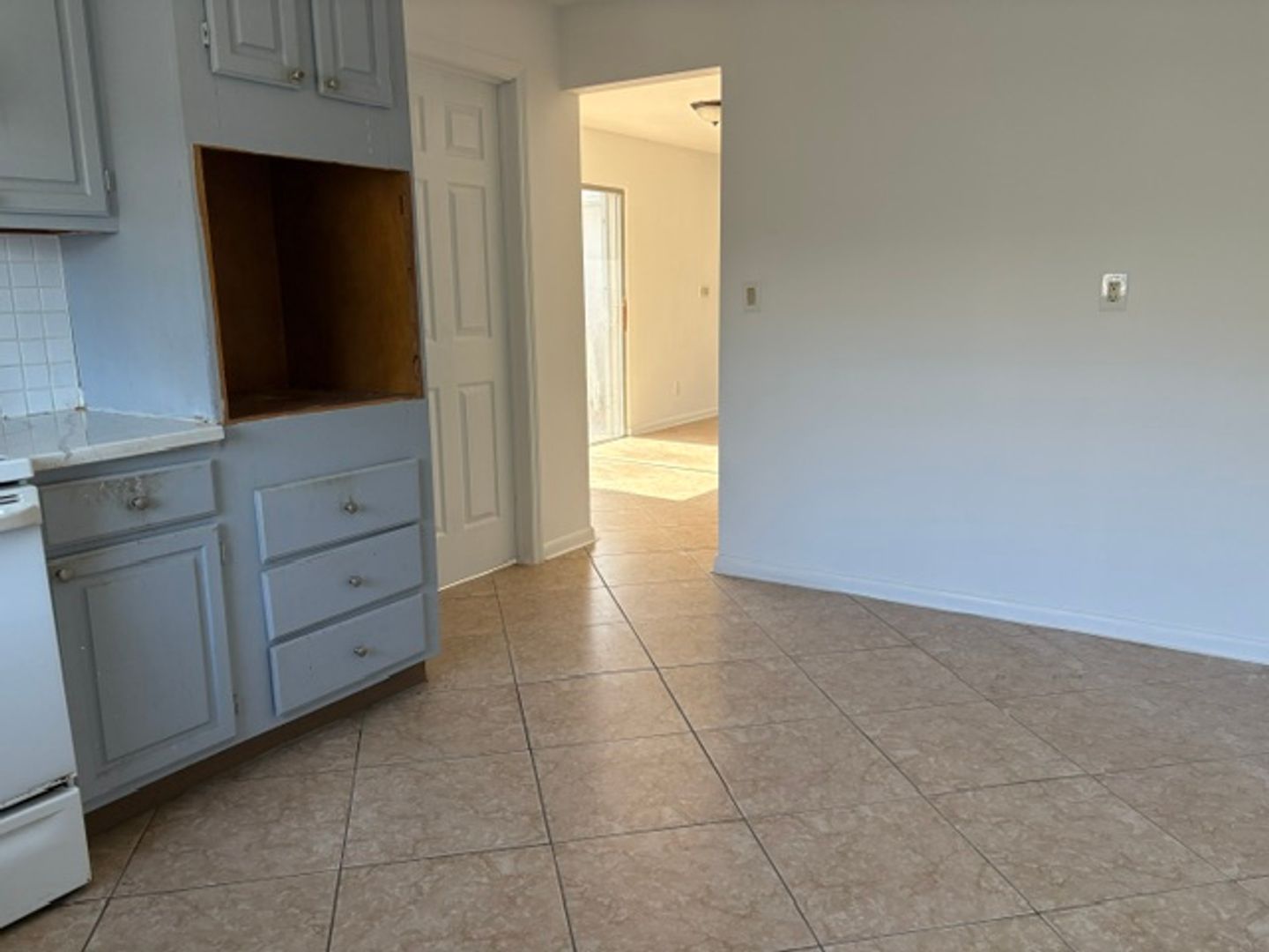 Charming 2-Bedroom Ranch in Cape Coral’s Bimini Basin Neighborhood