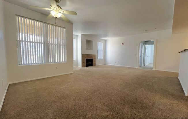 3 beds, 2 baths, $1,675, Unit # 1081